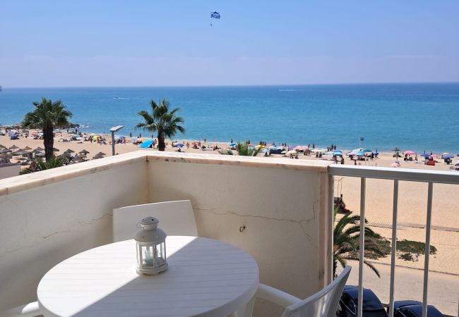 Apartamento em Quarteira - T2-MAMA II.  AC FRENTE MAR 