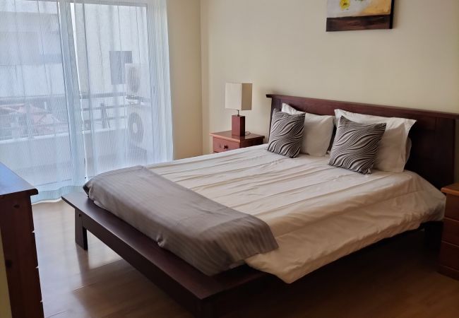 Apartamento em Quarteira - T2 Infante AC 201 wifi Garagem 50m Praia