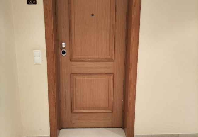 Apartamento em Quarteira - T2 Infante AC 201 wifi Garagem 50m Praia