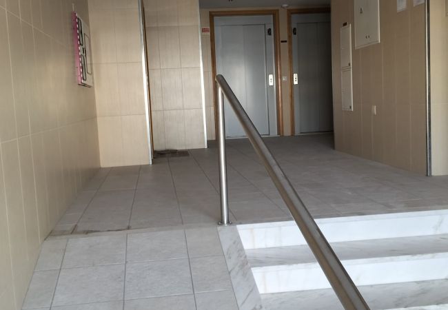 Apartamento em Quarteira - T2 Infante AC 201 wifi Garagem 50m Praia