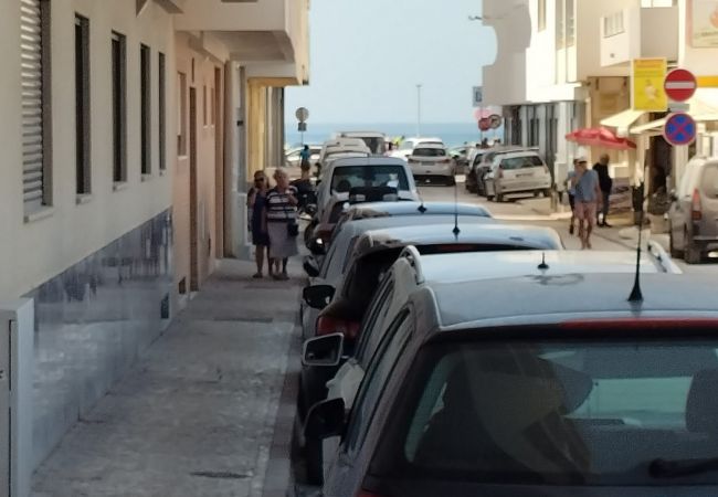 Apartamento em Quarteira - T2 Infante AC 201 wifi Garagem 50m Praia