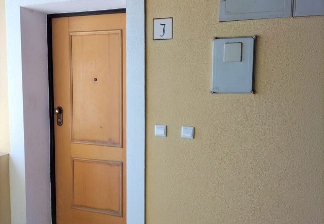 Apartamento em Quarteira - T2 Piscina e Garagem A/C Vila Bairos Vilamoura