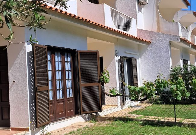Casa geminada em Vilamoura - V2 Vilamoura Piscina e BBQ