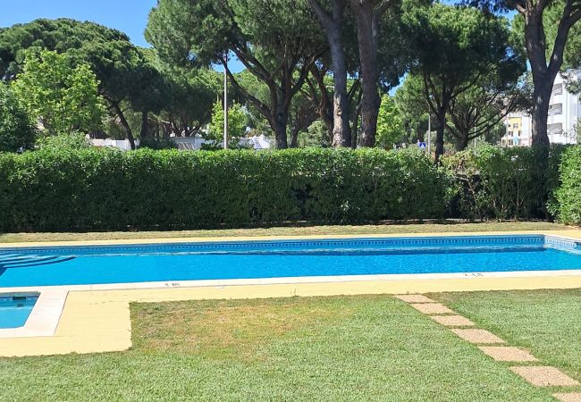 Casa geminada em Vilamoura - V2 Vilamoura Piscina e BBQ