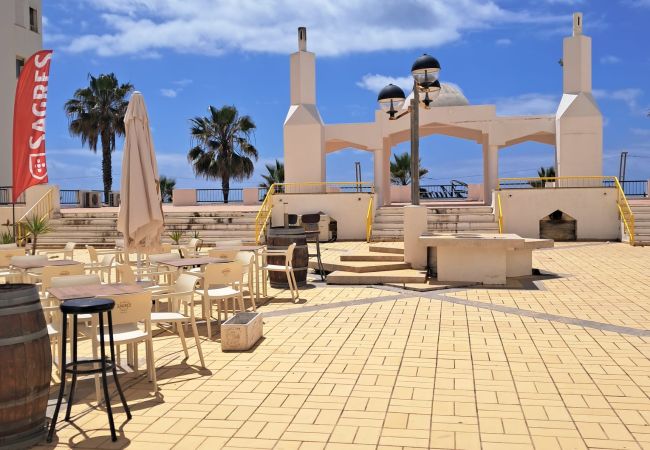 Apartamento em Quarteira - T1 Vista Mar Deslumbrante Atlantida A/C e garagem
