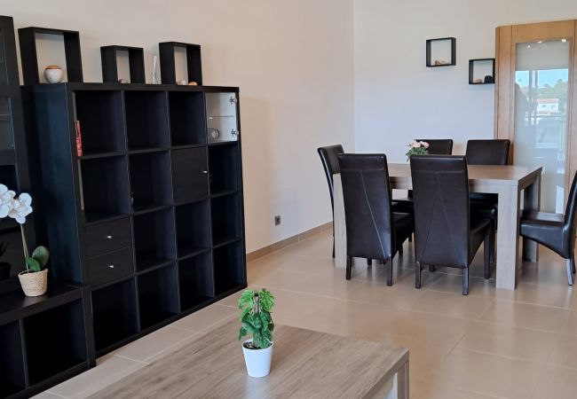 Apartamento em Quarteira - T2  ALMARGEM CHARMOSO A/C-PISCINA