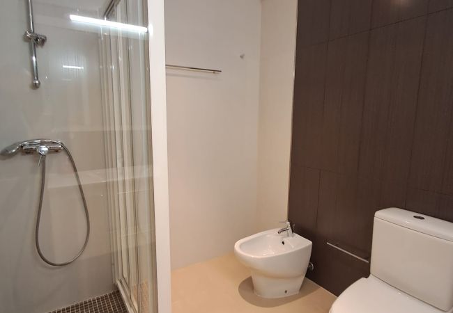Apartamento em Quarteira - T2  ALMARGEM CHARMOSO A/C-PISCINA