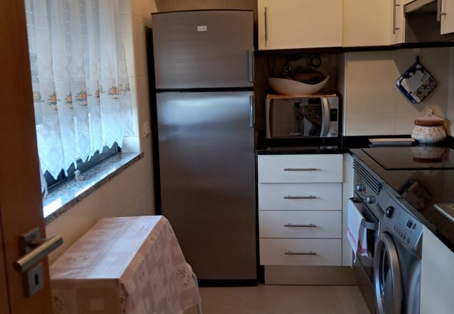 Apartamento em Quarteira - T1 TAHITI-A/C, GARAGEM,WI-FI-PERTO DA PRAIA