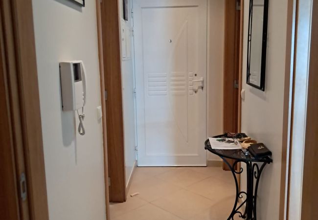 Apartamento em Quarteira - T1 TAHITI-A/C, GARAGEM,WI-FI-PERTO DA PRAIA