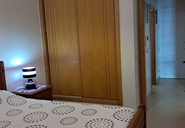 Apartamento em Quarteira - T1 TAHITI-A/C, GARAGEM,WI-FI-PERTO DA PRAIA