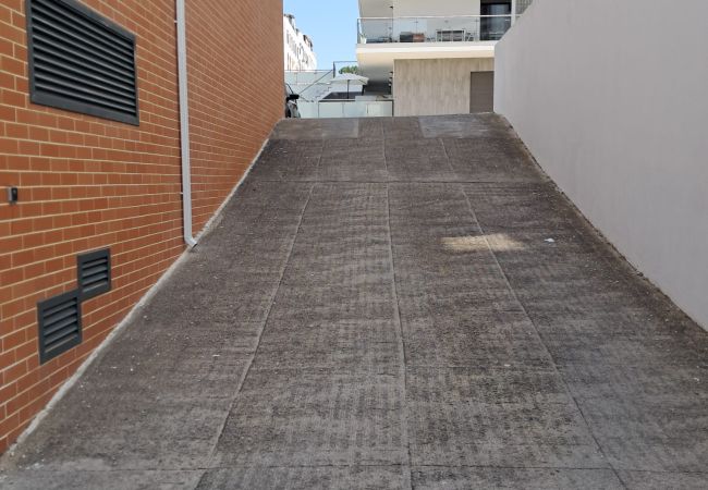 Apartamento em Quarteira - T1 TAHITI-A/C, GARAGEM,WI-FI-PERTO DA PRAIA