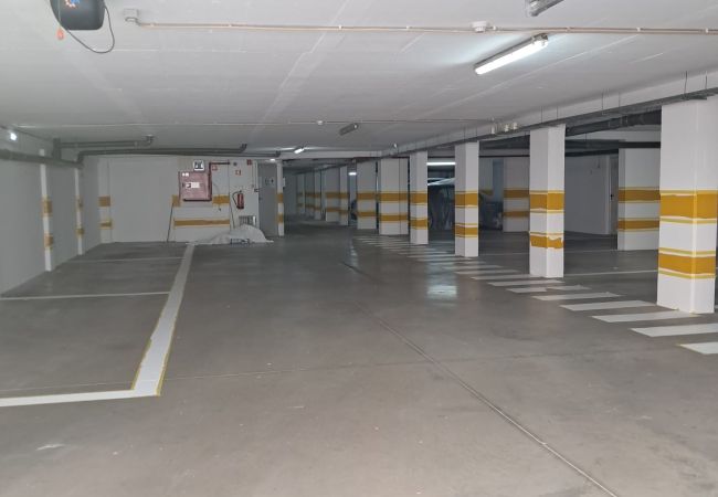 Apartamento em Quarteira - T1 TAHITI-A/C, GARAGEM,WI-FI-PERTO DA PRAIA