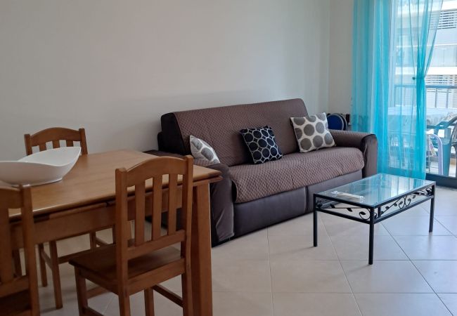 Apartamento em Quarteira - T1 TAHITI-A/C, GARAGEM,WI-FI-PERTO DA PRAIA