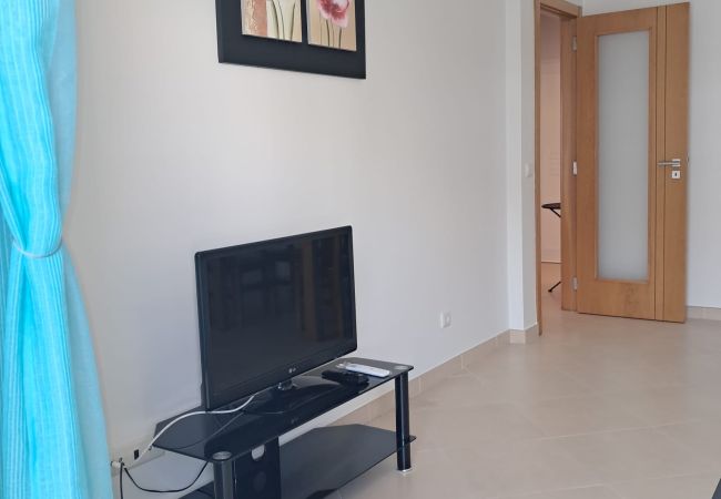 Apartamento em Quarteira - T1 TAHITI-A/C, GARAGEM,WI-FI-PERTO DA PRAIA