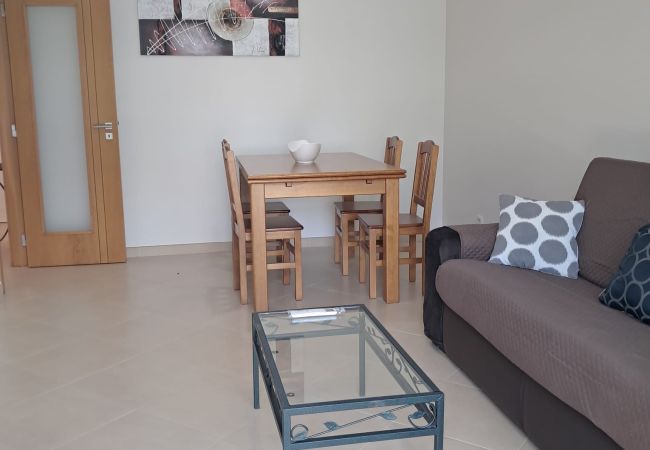 Apartamento em Quarteira - T1 TAHITI-A/C, GARAGEM,WI-FI-PERTO DA PRAIA