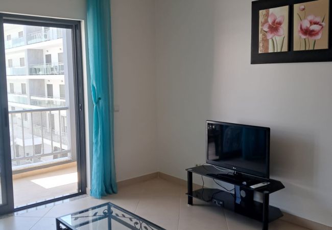 Apartamento em Quarteira - T1 TAHITI-A/C, GARAGEM,WI-FI-PERTO DA PRAIA