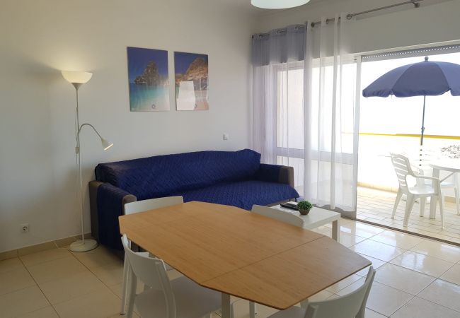 Apartment in Quarteira - T1 Praiamar 4E A/C FR.MAR GARAGEM