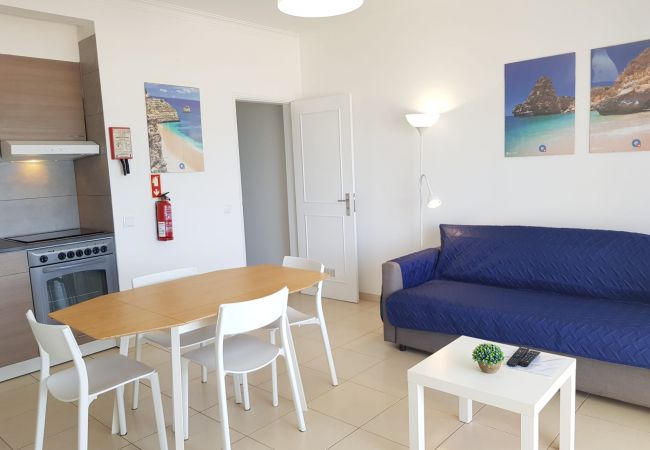 Apartment in Quarteira - T1 Praiamar 4E A/C FR.MAR GARAGEM