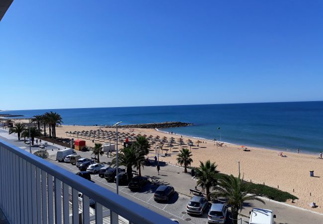 Apartment in Quarteira - T2 Mamamia 3-DTO RESTAURANTES, PRAIA E PÔR DO SOL