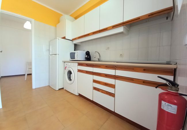 Apartment in Vilamoura - T1 Sol Nasc PISCINA  WI-FI 10MIN MARINA 4 PESSOAS
