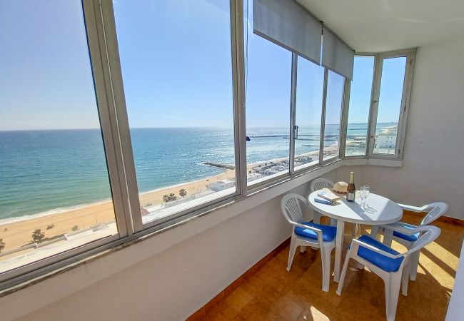 Apartment in Quarteira - T1 Torre20 14D VISTA  MAR FANTÁSTICA 80M PRAIA 4 P