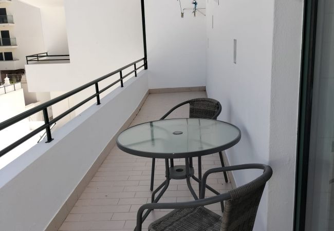 Apartment in Quarteira - T2 Satelite PRAIA & CONFORTO A/C WI-FI C/ GARAGEM