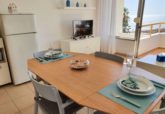 Apartment in Quarteira - T1 Praiamar 3H PRIVILÉGIO FR.MAR A/C ESTACIONAMENT