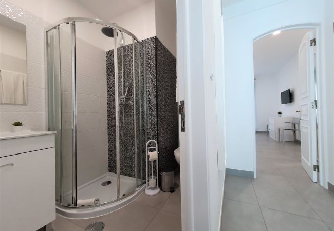 Apartment in Quarteira - T1 Lote Novo 50m Praia SUITE 4pax