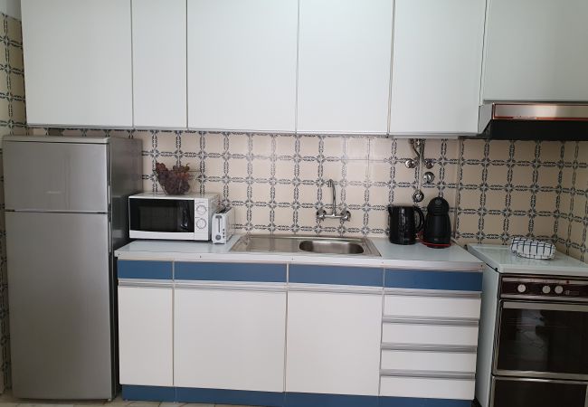 Apartment in Quarteira - T1 SOLARIS 200M Praia & WIFI