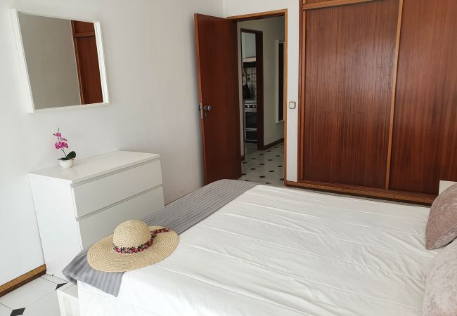 Apartment in Quarteira - T1 SOLARIS 200M Praia & WIFI