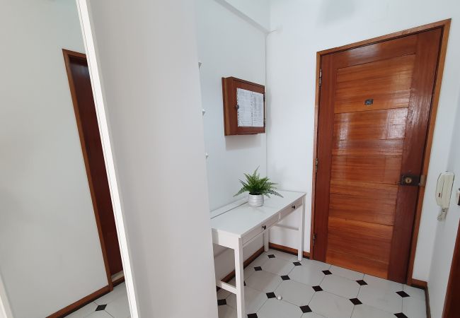 Apartment in Quarteira - T1 SOLARIS 200M Praia & WIFI