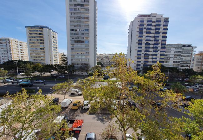 Apartment in Quarteira - T1 SOLARIS 200M Praia & WIFI