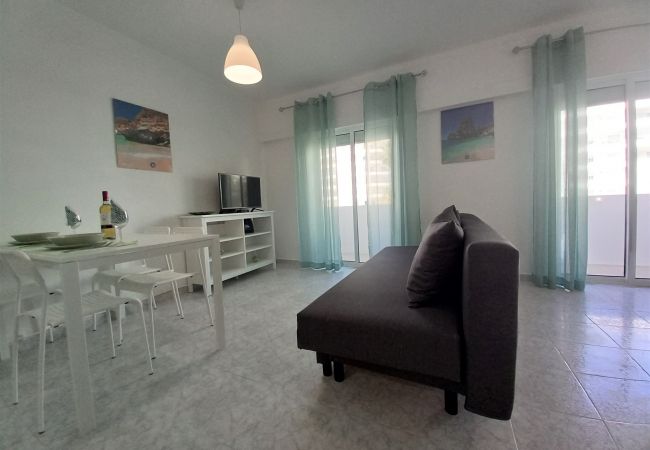 Studio in Quarteira - T0 Miratlantico 2C- 80mt Praia & WIFI