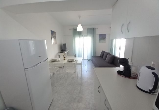 Studio in Quarteira - T0 Miratlantico 2C- 80mt Praia & WIFI