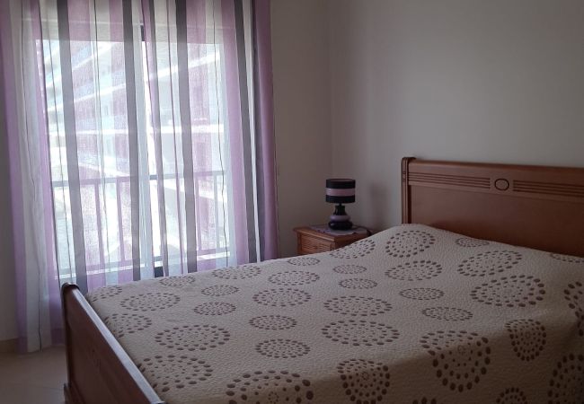 Apartment in Quarteira - T1 TAHITI-A/C, GARAGEM,WI-FI-PERTO DA PRAIA