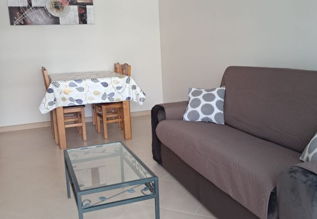 Apartment in Quarteira - T1 TAHITI-A/C, GARAGEM,WI-FI-PERTO DA PRAIA