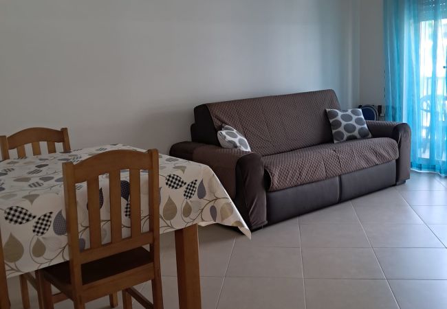 Apartment in Quarteira - T1 TAHITI-A/C, GARAGEM,WI-FI-PERTO DA PRAIA