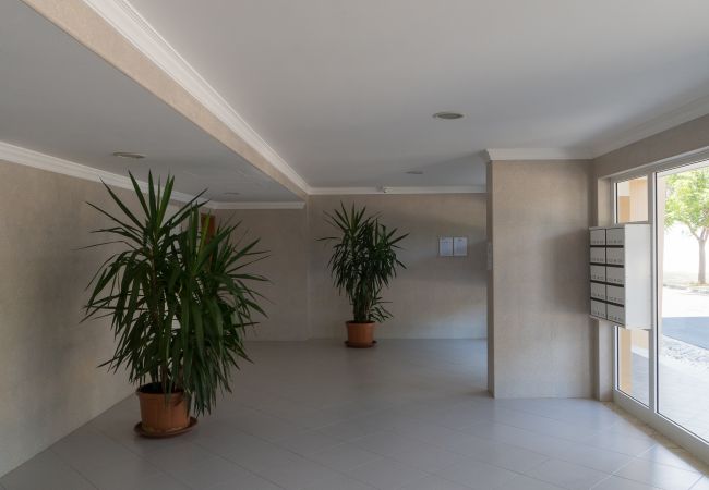 Appartement à Quarteira - T1 Colina Ferias 8C FAMILIA ,A/C & VISTA MAR C/ GA