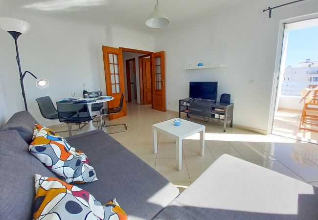 Appartement à Quarteira - T1 Colina Ferias 8C FAMILIA ,A/C & VISTA MAR C/ GA