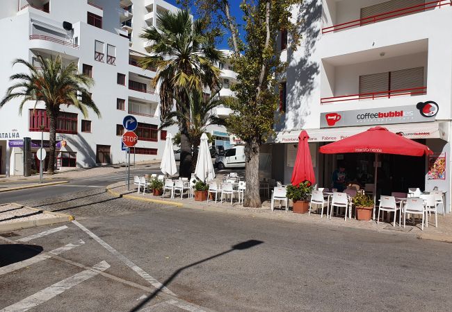 Appartement à Quarteira - T1 Colina Ferias 8C FAMILIA ,A/C & VISTA MAR C/ GA