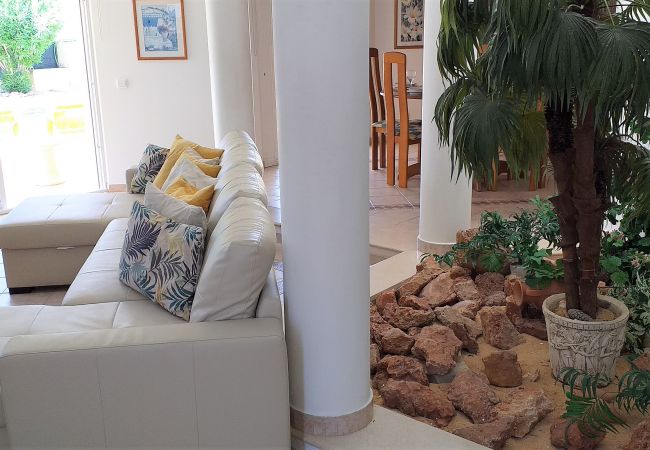 Villa à Vilamoura - V3 Villa Rosada  PISCINA, JARDIM E CAMPOS DE GOLF