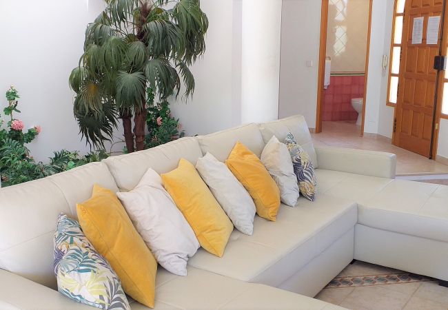 Villa à Vilamoura - V3 Villa Rosada  PISCINA, JARDIM E CAMPOS DE GOLF