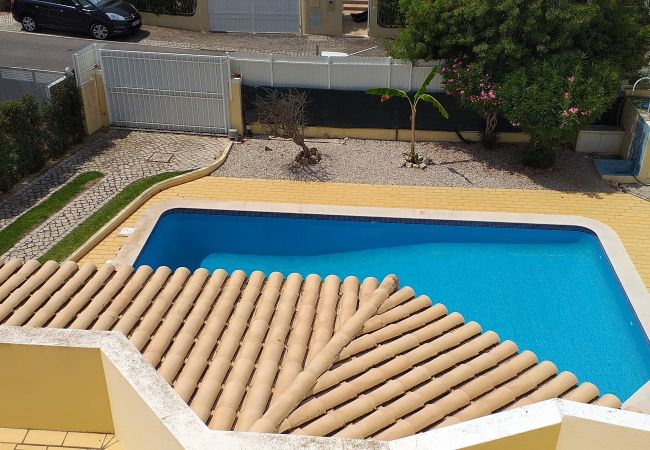 Villa à Vilamoura - V3 Villa Rosada  PISCINA, JARDIM E CAMPOS DE GOLF