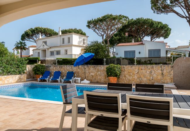 Villa à Vilamoura - V4 Villa Miera, PISCINA, PRAIAS E CAMPOS DE GOLFE