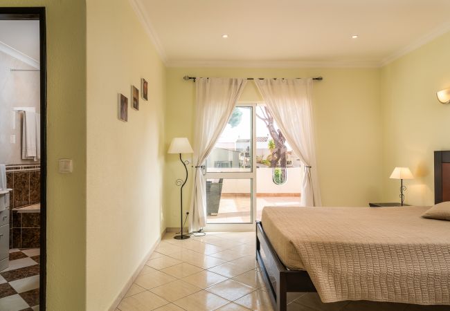 Villa à Vilamoura - V4 Villa Miera, PISCINA, PRAIAS E CAMPOS DE GOLFE