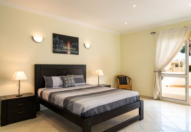 Villa à Vilamoura - V4 Villa Miera, PISCINA, PRAIAS E CAMPOS DE GOLFE