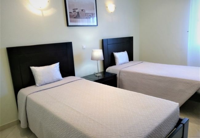 Villa à Vilamoura - V4 Villa Miera, PISCINA, PRAIAS E CAMPOS DE GOLFE