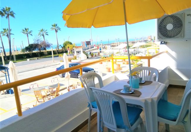 Appartement à Quarteira - T1 Praiamar FRENTE MAR A/C ESTACIONAMENTO WIFI