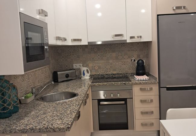 Appartement à Quarteira - T1 Praiamar FRENTE MAR A/C ESTACIONAMENTO WIFI