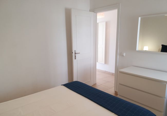 Appartement à Quarteira - T1 Praiamar 3F PRIVILÉGIO FR.MAR A/C ESTACIONAMENT